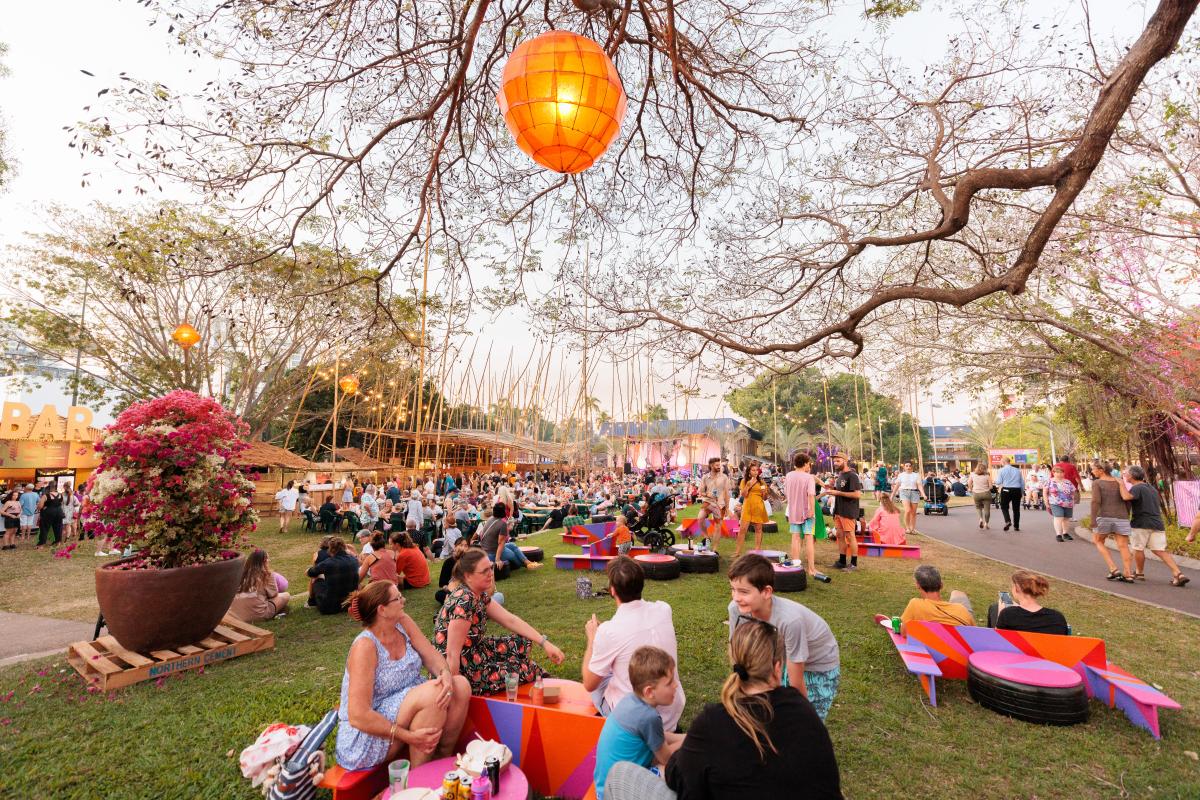 FoldbackForDarwinFestival(RachelRachel)FestivalPark_060822_300PPI-10 (2)