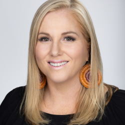 Brolga Judge Liz Cruse