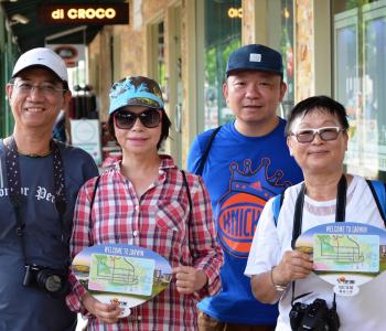 Chinese Tourists in Darwin