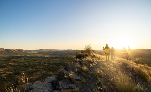 larapinta-trail-euro-ridge-with-friends